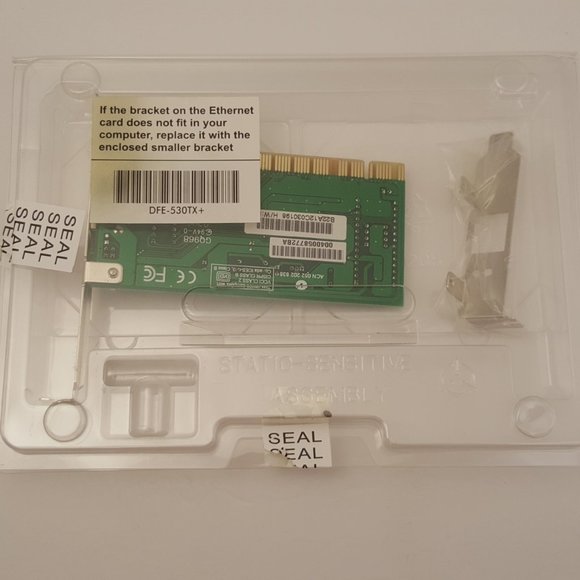 D-LINK DFE-530TX+ Rev D2 Fast Ethernet PCI 10/100 Mbps Adapter / NIC - Picture 7 of 12